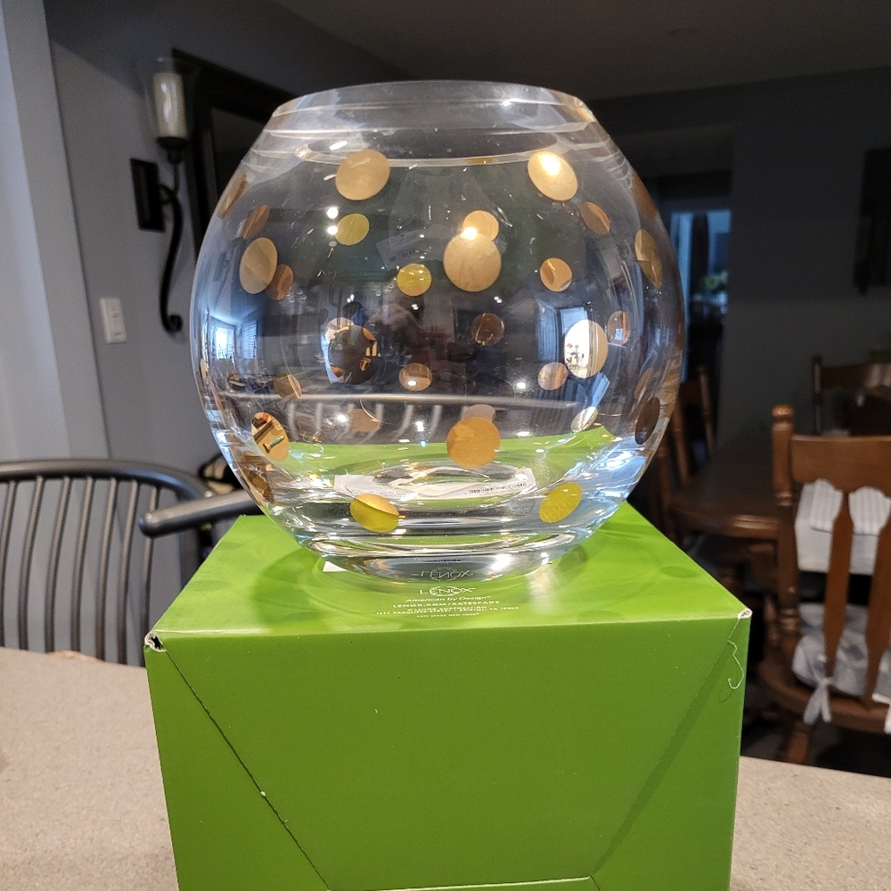 Kate Spade 6inch Pearl place vase